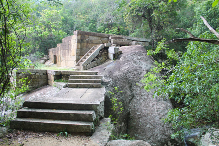 Ruines du monastère, Ritigala