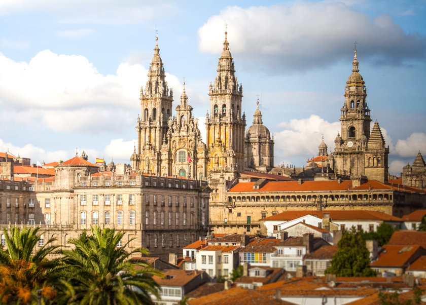 cathedrale saint jacques de compostelle