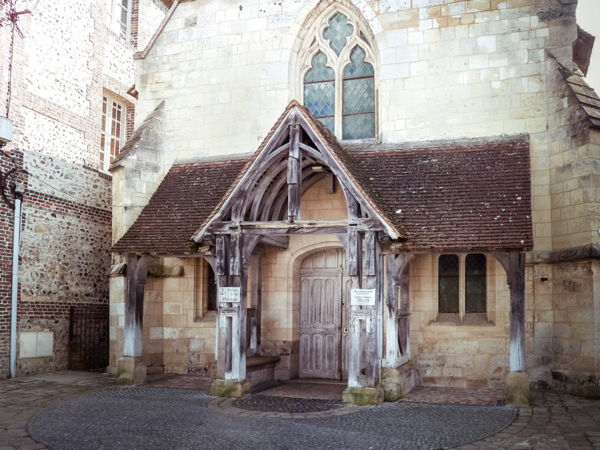 Le musée de la marine de Honfleur se trouve dans cette vieille église