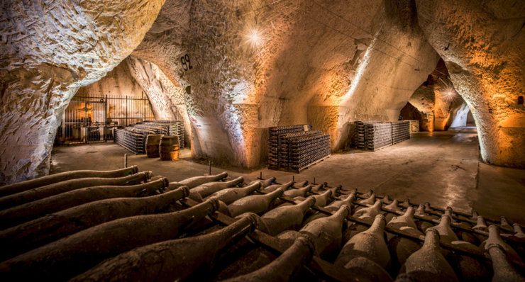 Visit crayeres Veuve Cliquot champagne