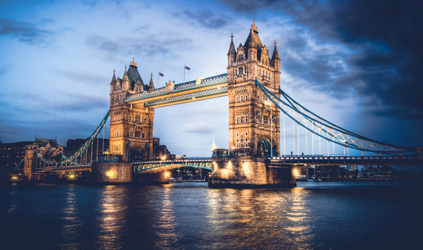 tower bridge londres