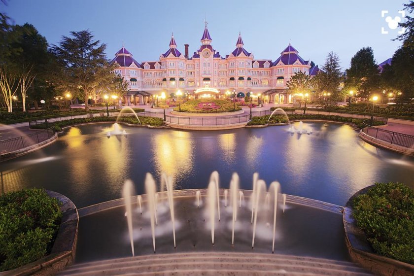 Disneyland Hotel