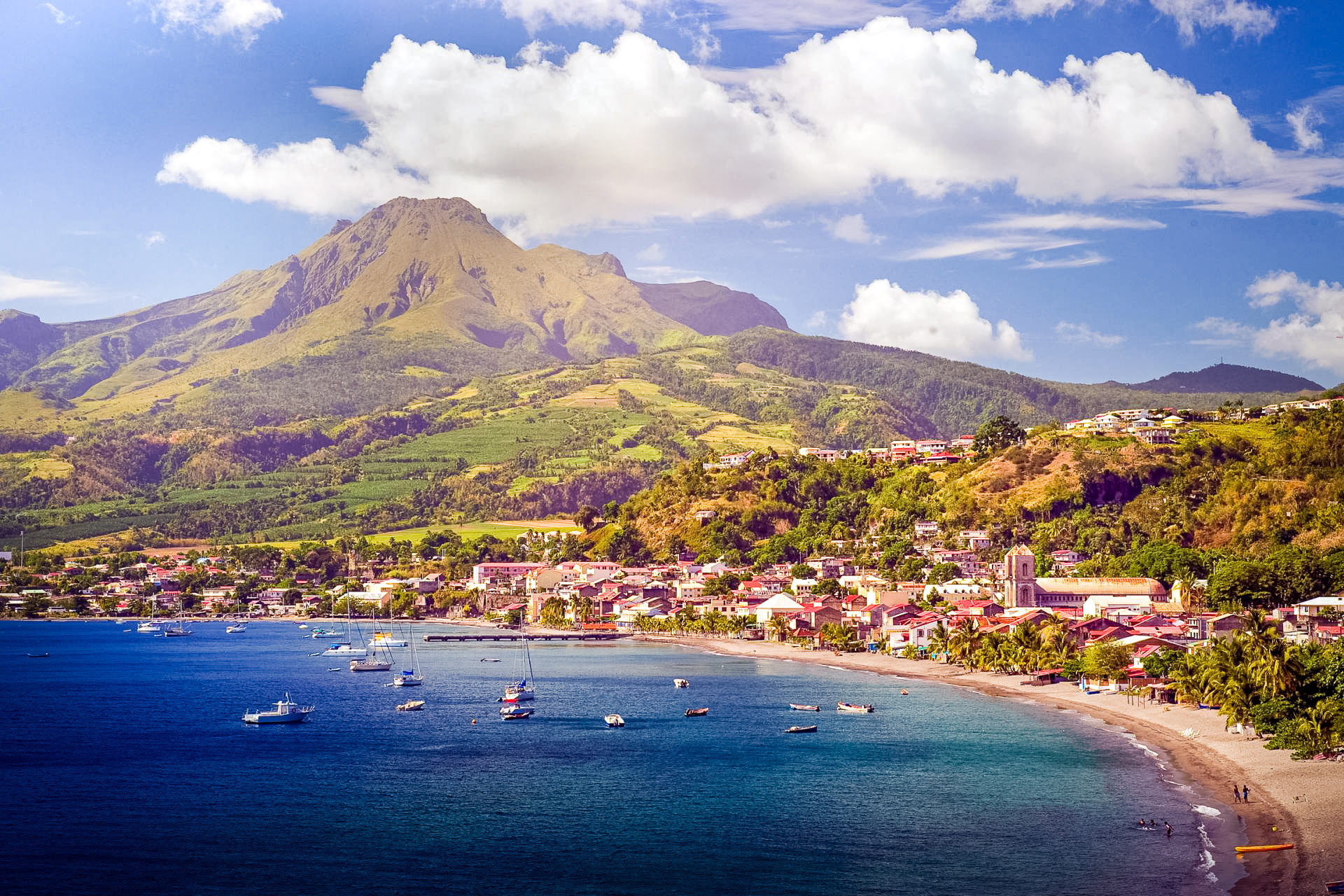 village touristique à la plage en Martinique