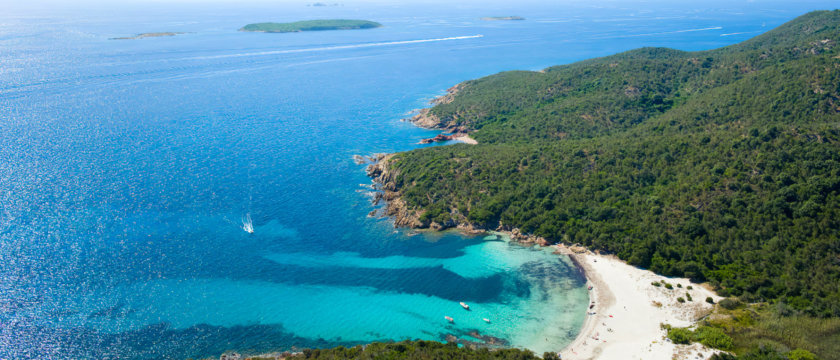 Playa Carataggio Córcega