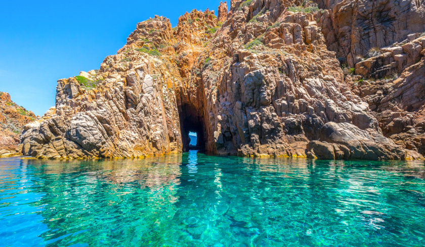 Viaje en barco a las Calanques de Piana