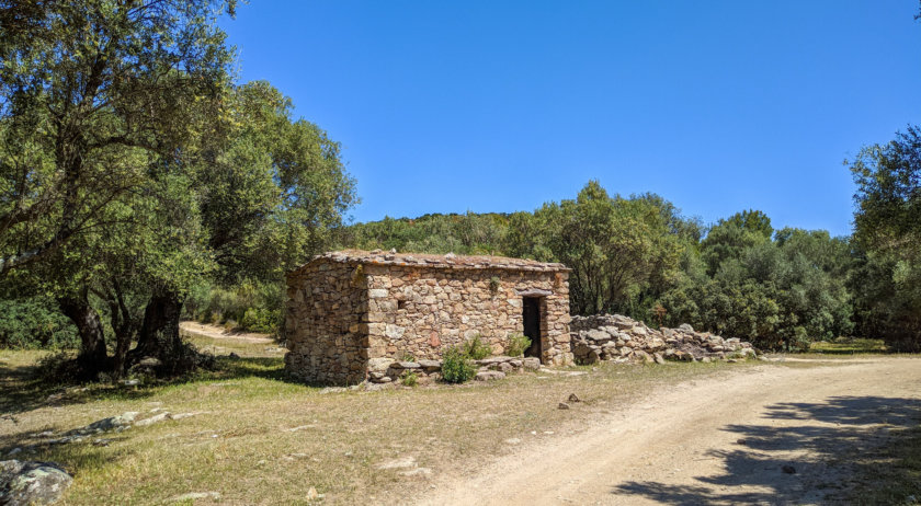 desert des Agriates chemin interieur