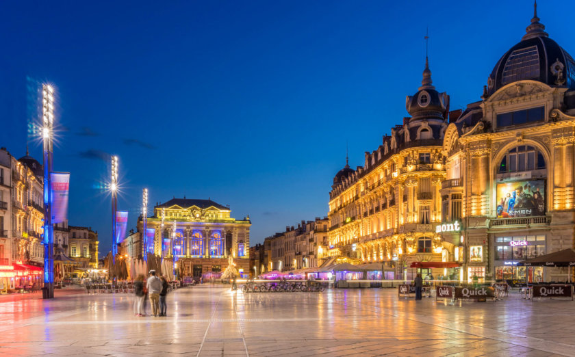 place de la comedie Montpellier nuit