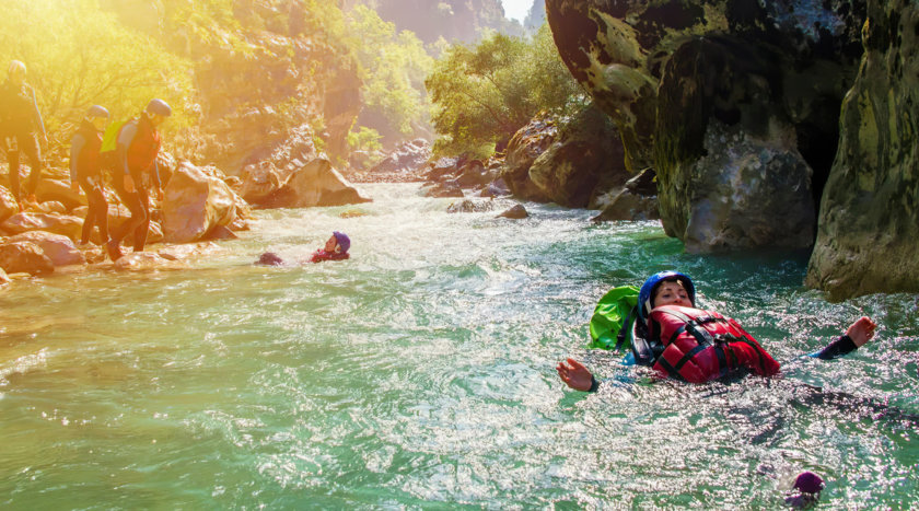 Randonnée aquatique en famille au Verdon