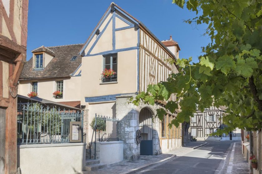 Hotel Aux Vieux Remparts - Weekend spa proche de Paris