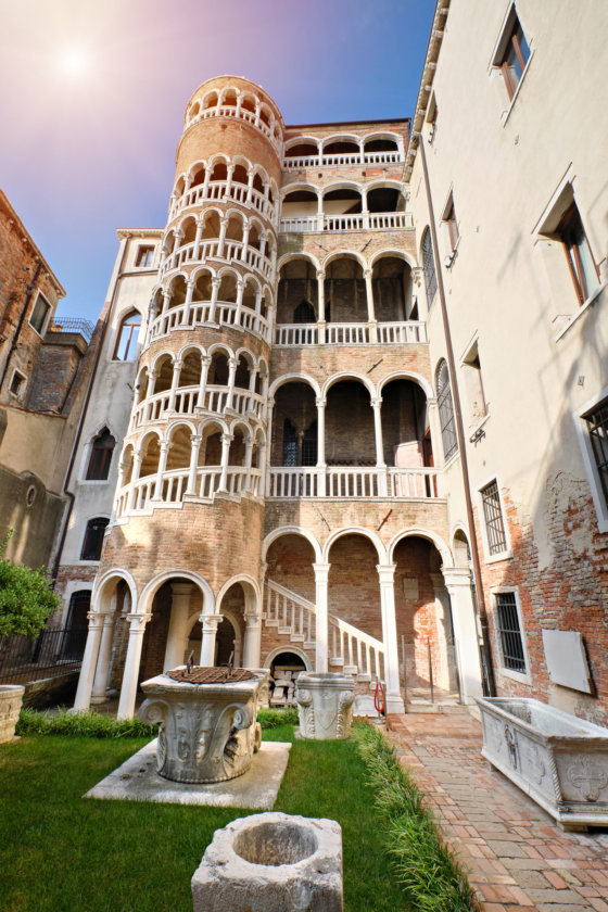 Scala Contarini del Bovolo